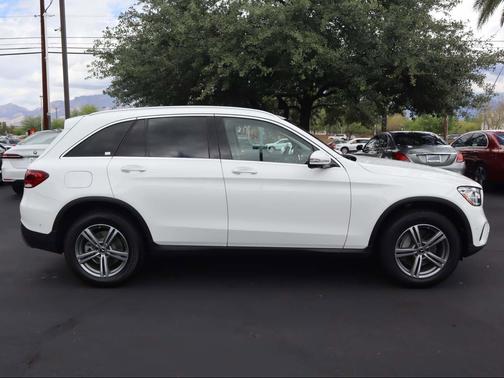 Polar White 2021 Mercedes-Benz GLC 300