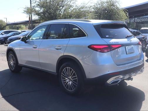 2026 Mercedes-Benz GLC 300 4MATIC