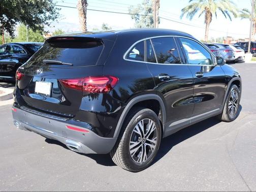 2025 Mercedes-Benz GLA 250 4MATIC