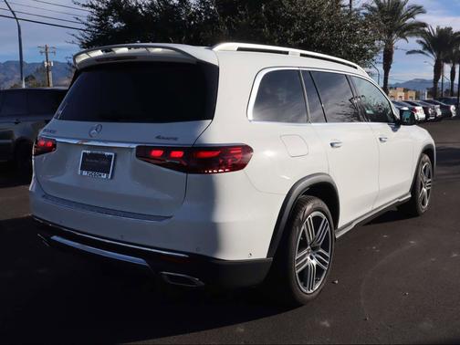 2024 Mercedes-Benz GLS 450 4MATIC