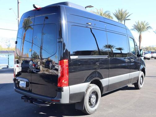 2024 Mercedes-Benz Sprinter 2500 Standard Roof