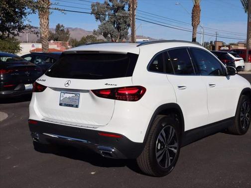 2025 Mercedes-Benz GLA 250 4MATIC