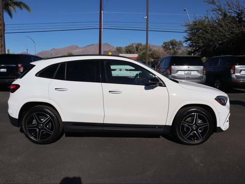 2025 Mercedes-Benz GLA 250 