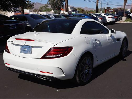 Polar White 2019 Mercedes-Benz SLC 300
