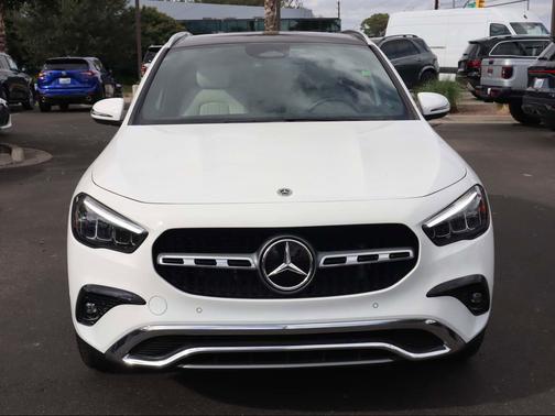 2025 Mercedes-Benz GLA 250 