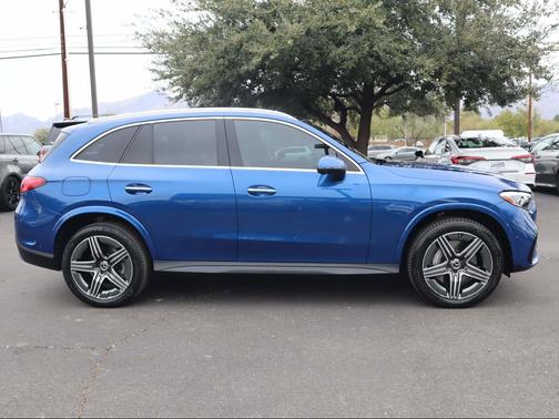 2023 Mercedes-Benz GLC 300 Base