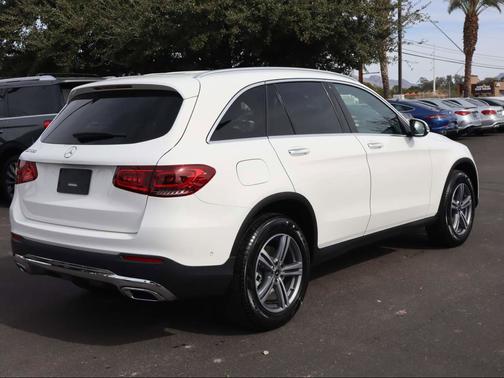 2021 Mercedes-Benz GLC 300 