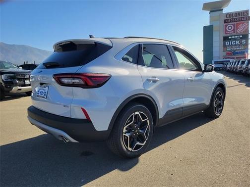 2025 Ford Escape Platinum