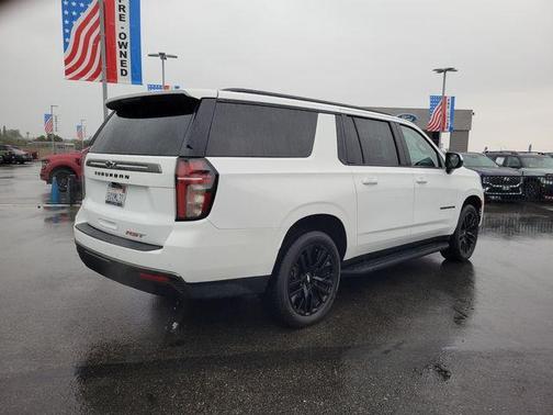 2021 Chevrolet Suburban RST