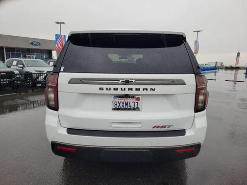 2021 Chevrolet Suburban RST