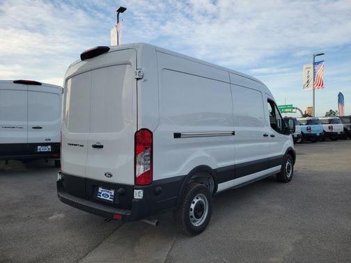 2026 Ford Transit-250 148 WB Medium Roof Cargo