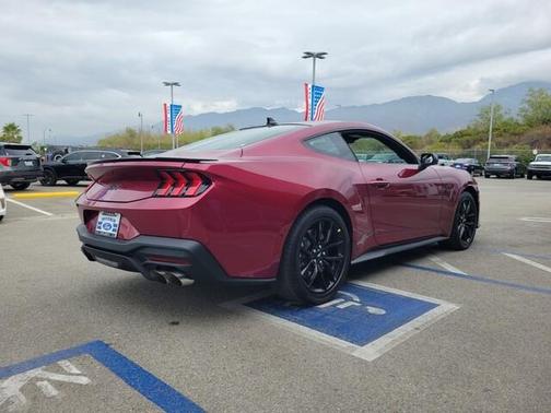 2025 Ford Mustang 