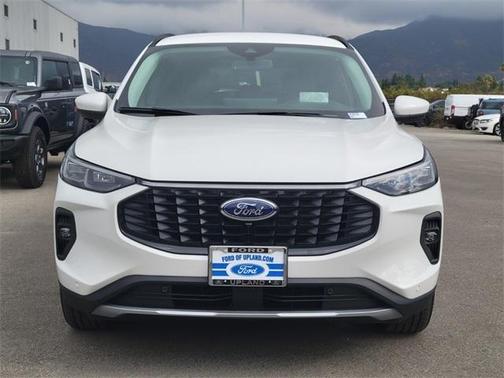 2025 Ford Escape Platinum