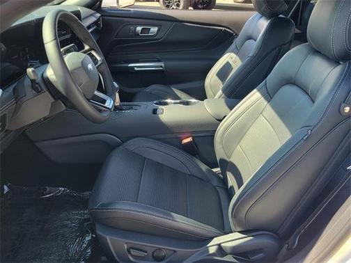 2025 Ford Mustang 
