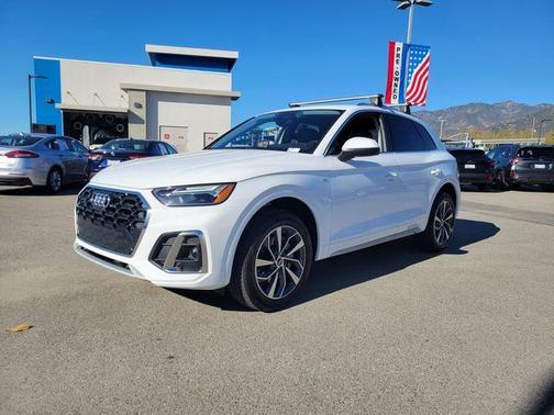 2024 Audi Q5 45 S line quattro Premium