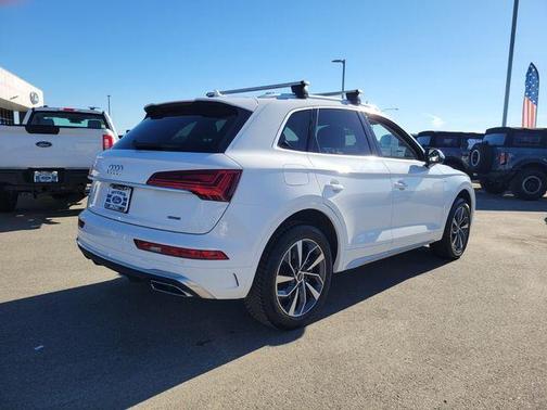 2024 Audi Q5 45 S line quattro Premium