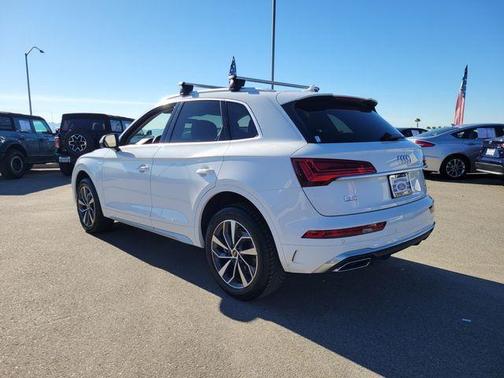 2024 Audi Q5 45 S line quattro Premium