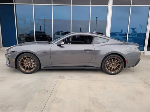 2025 Ford Mustang 