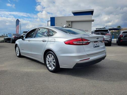 2019 Ford Fusion Hybrid SE