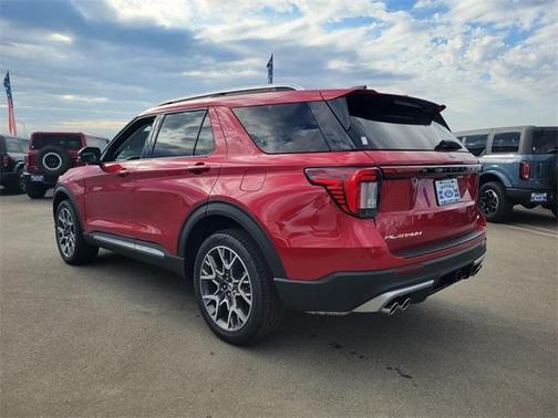 2025 Ford Explorer Platinum