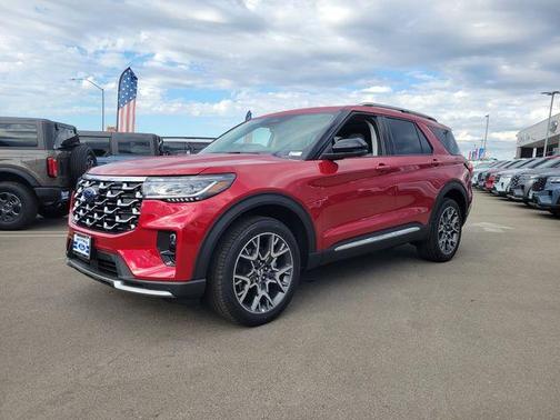 2025 Ford Explorer Platinum