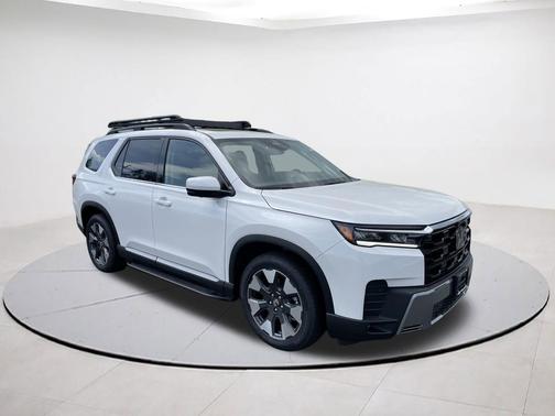 Platinum White Pearl 2026 Honda Pilot Elite