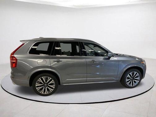 2020 Volvo XC90 T5 Momentum