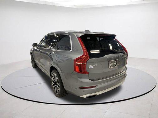 2020 Volvo XC90 T5 Momentum