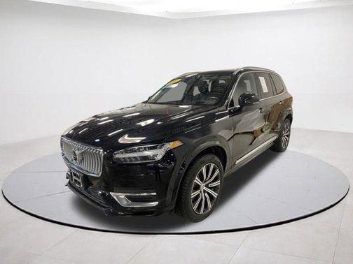 2022 Volvo XC90 T6 Inscription