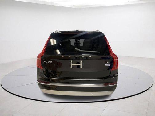 2022 Volvo XC90 T6 Inscription