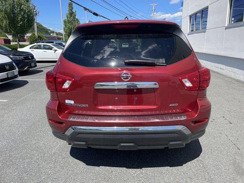 2017 Nissan Pathfinder S