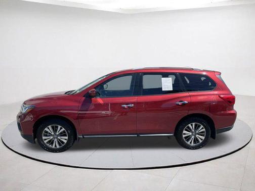 2017 Nissan Pathfinder S