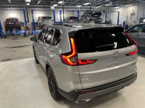 2025 Honda CR-V Hybrid Sport