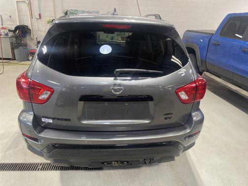 2019 Nissan Pathfinder SV