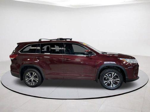 2018 Toyota Highlander LE
