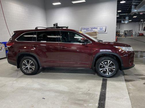 2018 Toyota Highlander LE