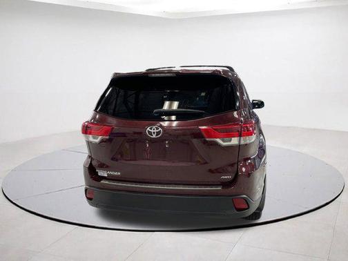 2018 Toyota Highlander LE