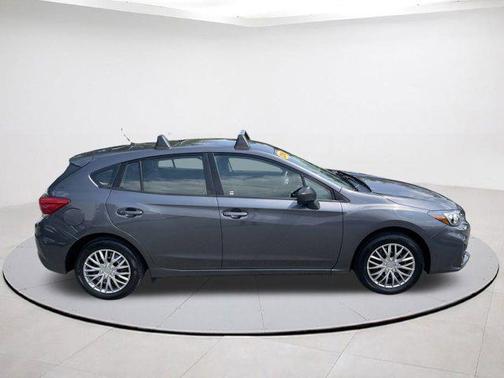 2019 Subaru Impreza 2.0i