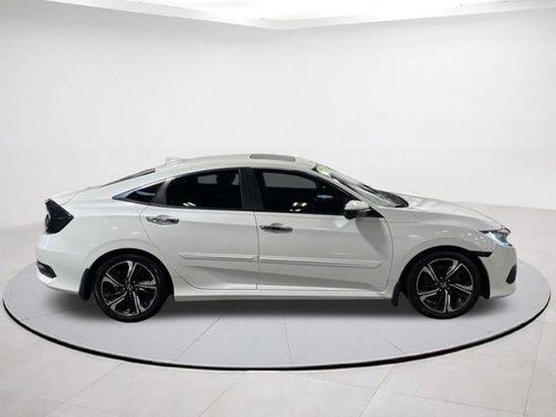 2016 Honda Civic Touring