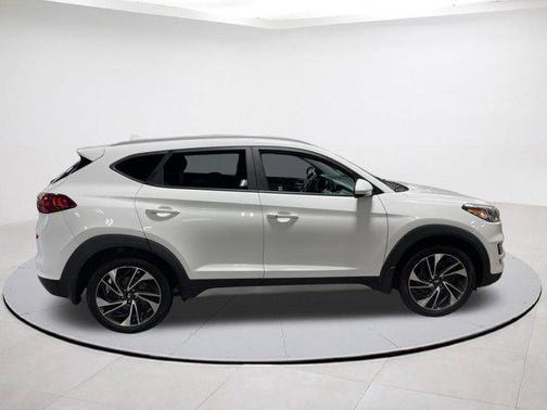 2020 Hyundai TUCSON Sport