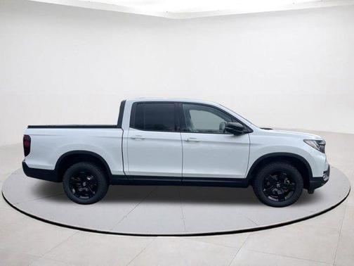 2025 Honda Ridgeline Black