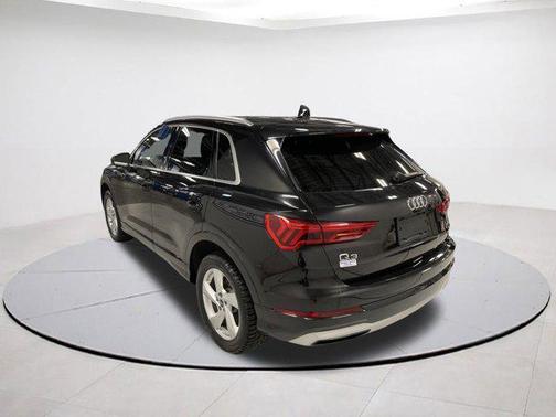2022 Audi Q3 40 Premium Plus