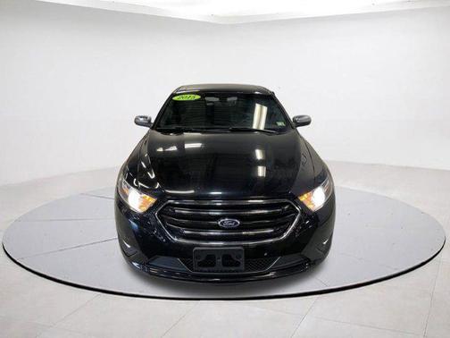 2015 Ford Taurus Limited
