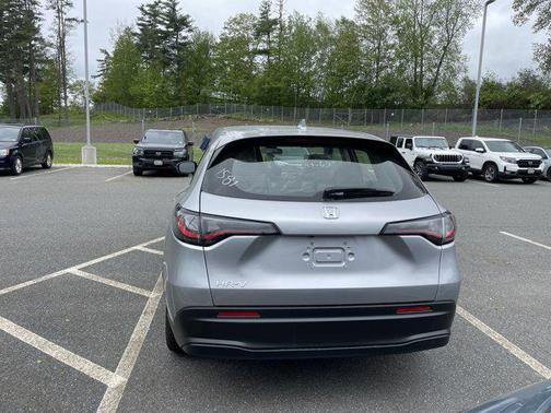 2025 Honda HR-V LX