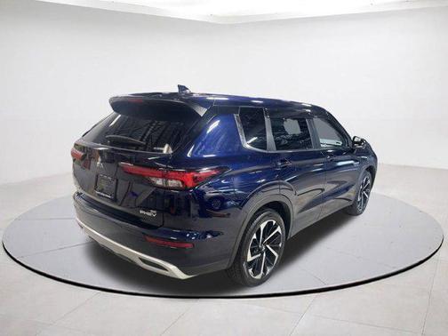 2023 Mitsubishi Outlander PHEV SE S-AWC