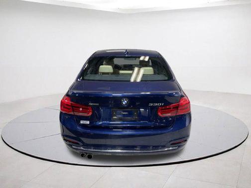 2018 BMW 330 xDrive