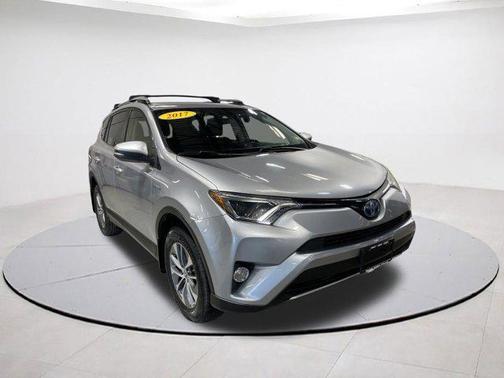 2017 Toyota RAV4 Hybrid SE