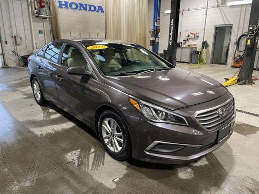 2017 Hyundai SONATA SE