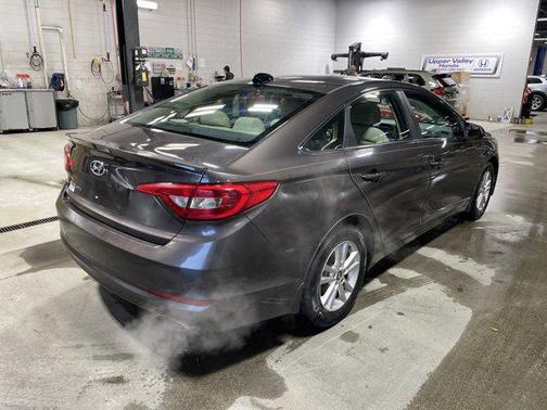 2017 Hyundai SONATA SE