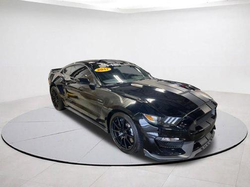 2017 Ford Shelby GT350 Base